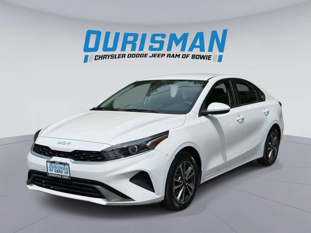 Used 2022 Kia Forte LXS FWD image 5