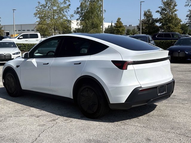 Used 2026 Tesla Model Y 2WD image 5