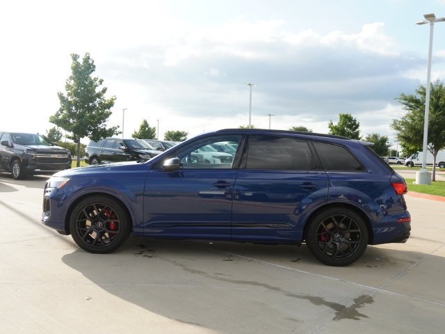 Used 2025 Audi SQ7 Prestige AWD/4WD image 3
