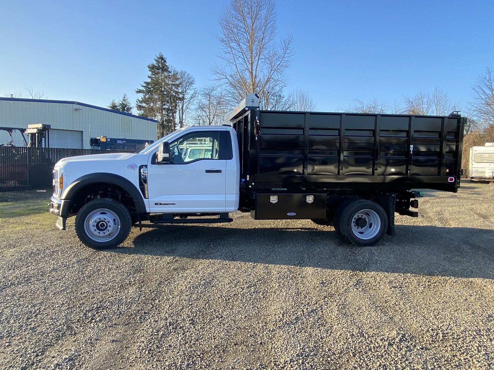 New 2024 Ford F550 4x4 Regular Cab Super Duty image 2