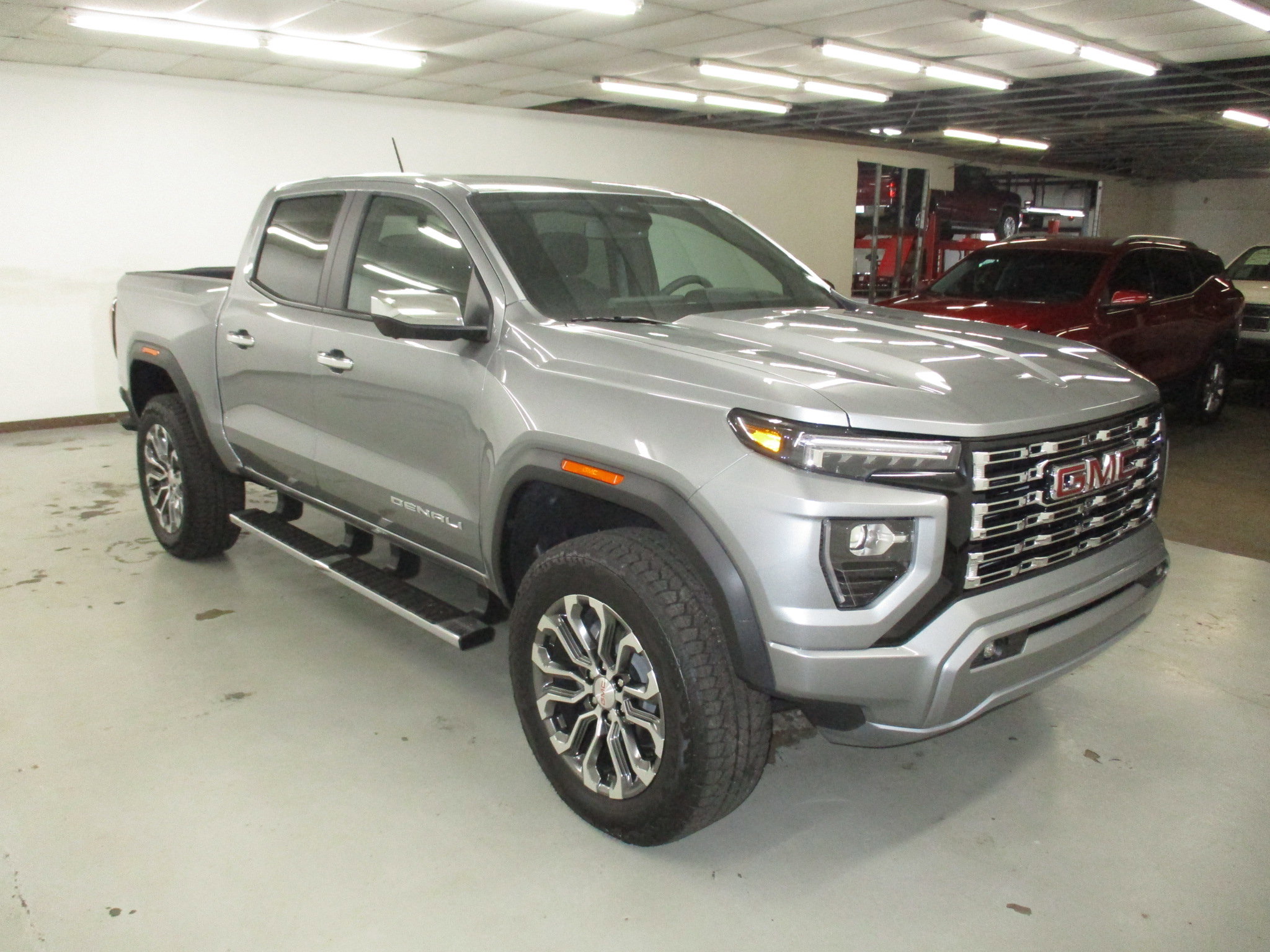 New 2026 GMC Canyon Denali AWD/4WD image 3