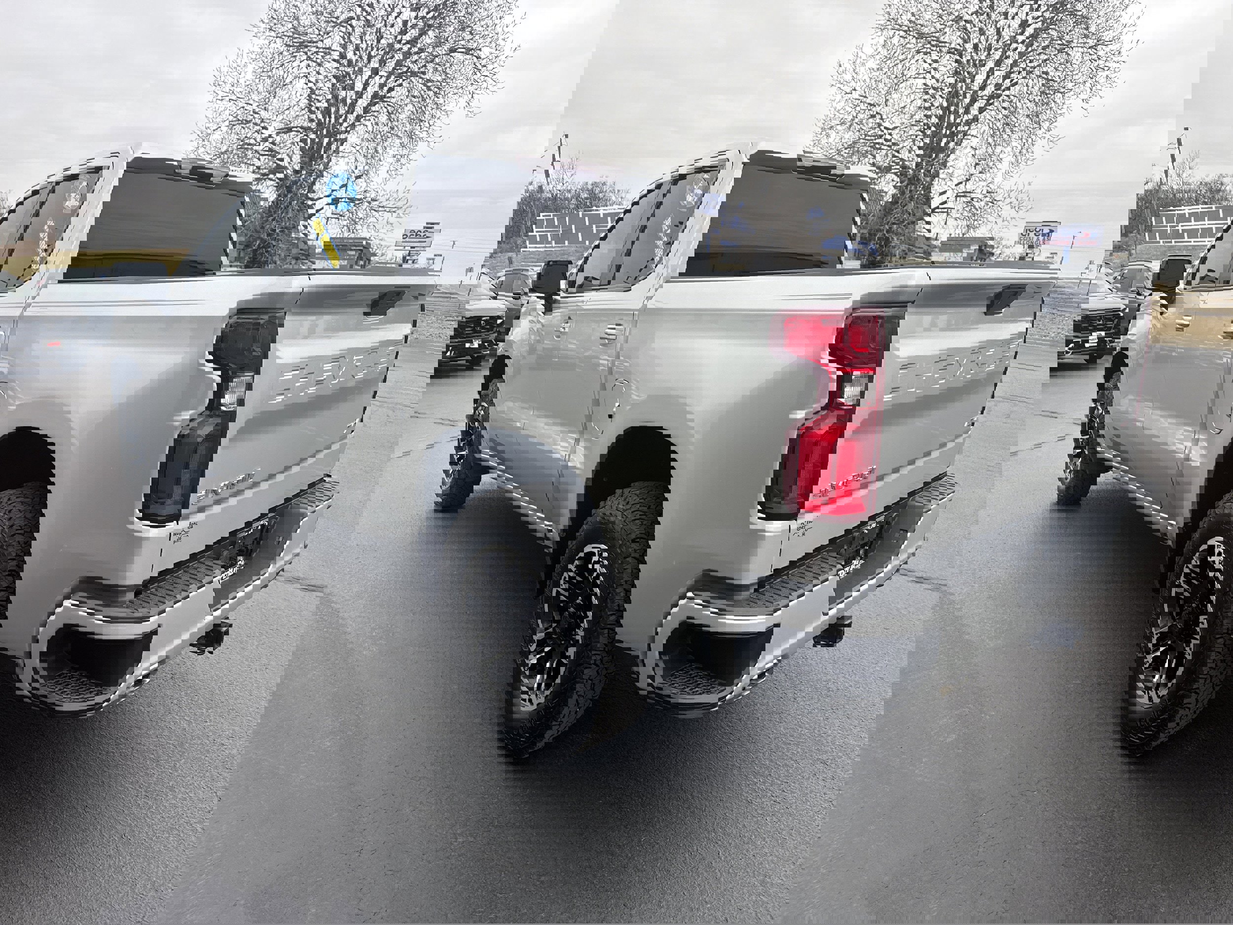 Used 2021 Chevrolet Silverado 1500 RST image 12