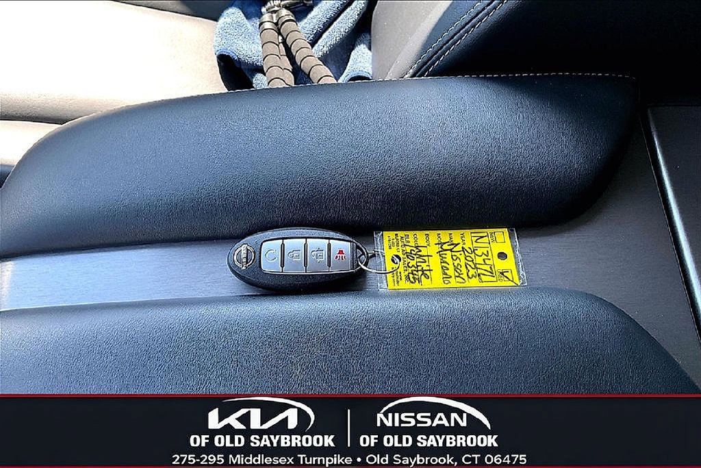 Used 2023 Nissan Murano SV w/ SV Midnight Edition Package AWD/4WD image 34