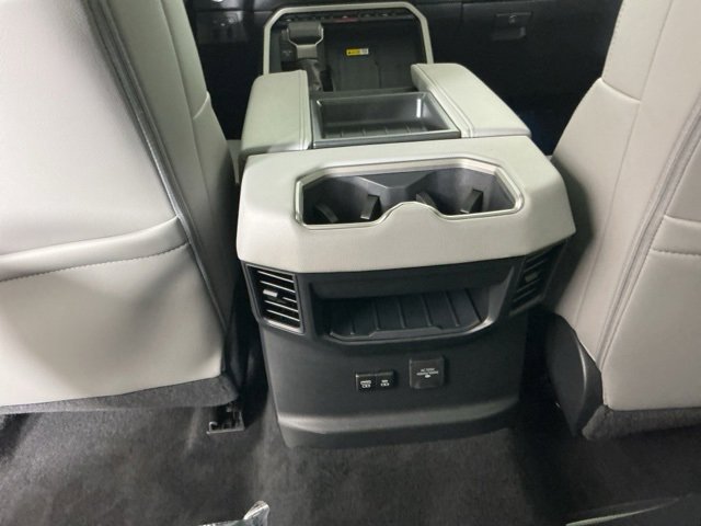 Used 2024 Toyota Tundra Limited image 27