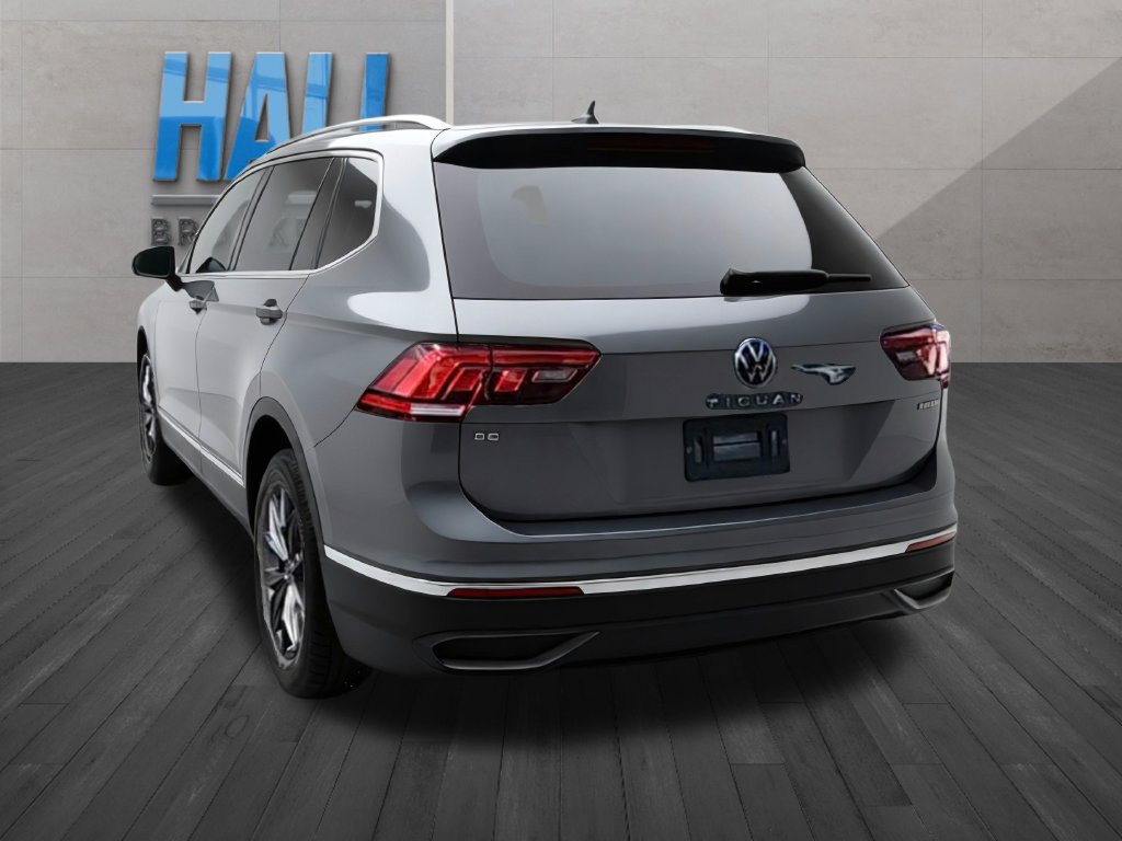 Certified 2024 Volkswagen Tiguan SE AWD/4WD image 5