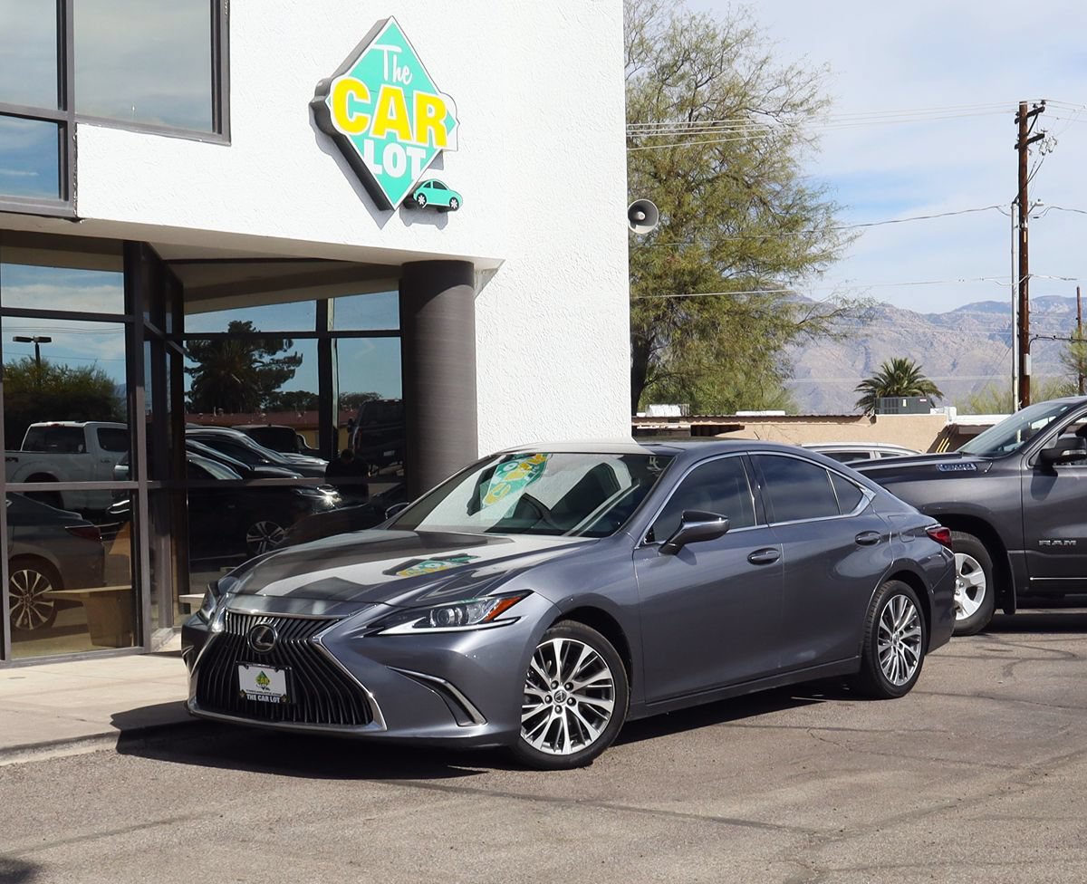 Used 2020 Lexus ES 350 w/ Premium Package FWD image 2