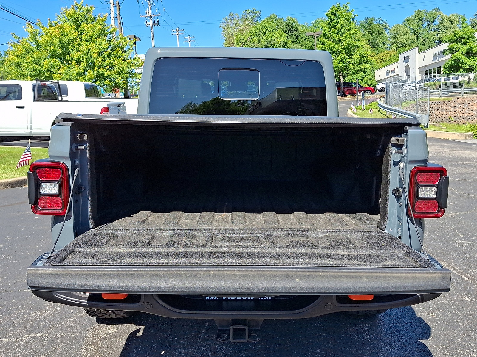 Used 2024 Jeep Gladiator Mojave AWD/4WD image 29