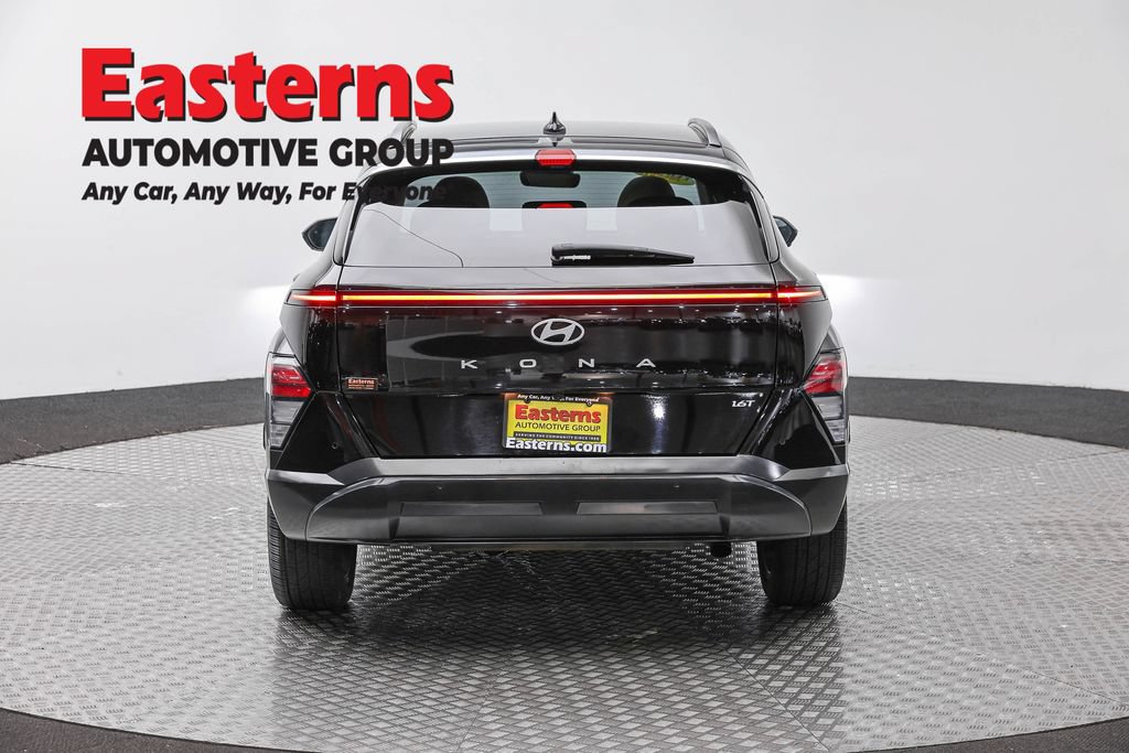 Used 2024 Hyundai Kona Limited FWD image 6