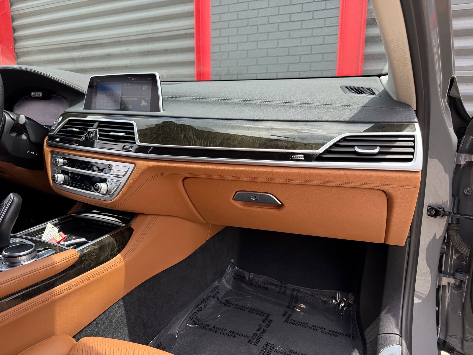 Used 2022 BMW 740i xDrive w/ Premium Package AWD/4WD image 30