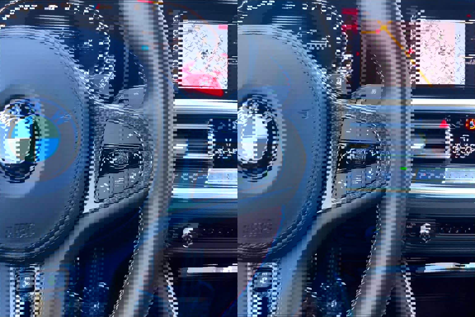 Used 2021 BMW M4 Coupe w/ Executive Package image 22