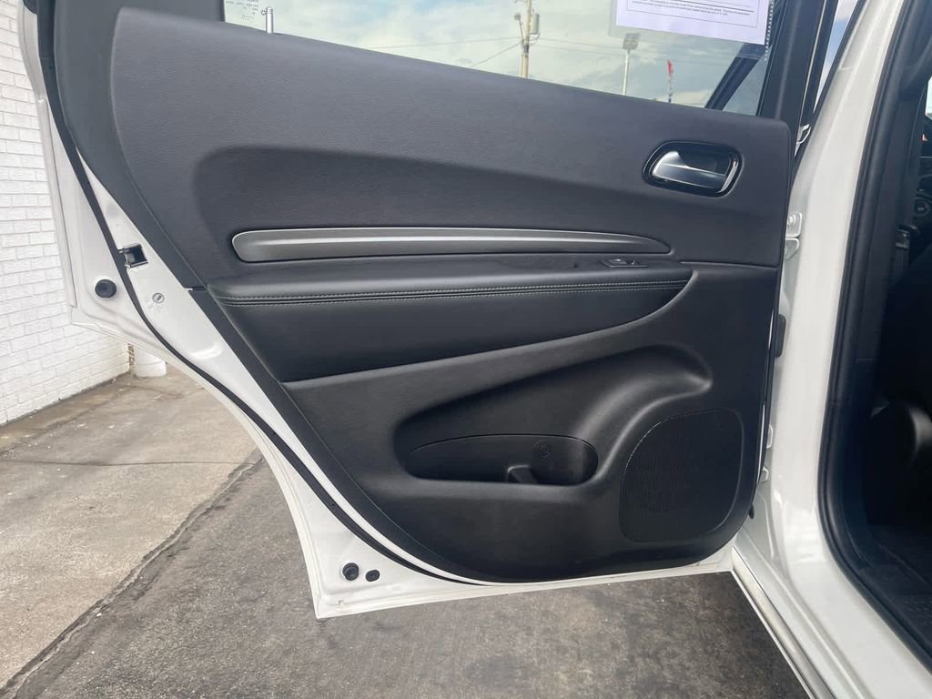 Used 2021 Dodge Durango SXT image 16