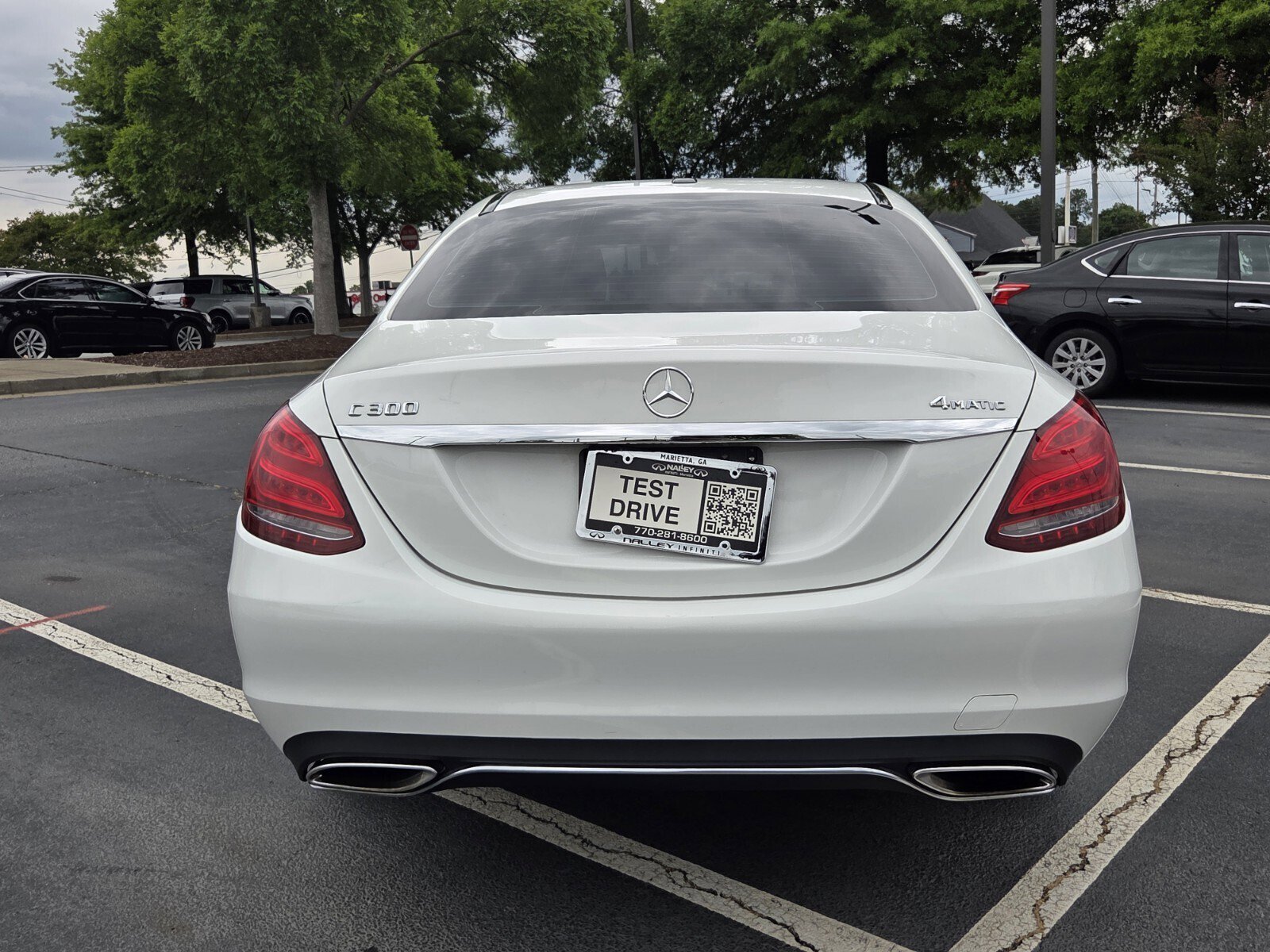Used 2015 Mercedes-Benz C 300 4MATIC Sedan image 7