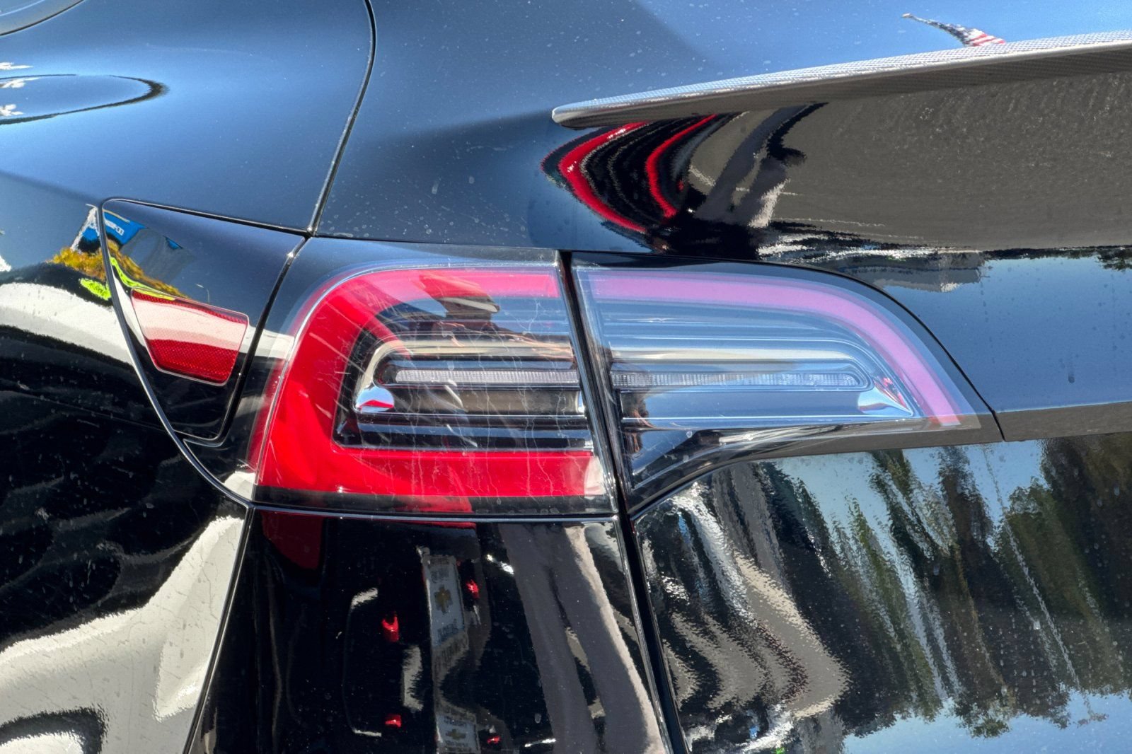 Used 2025 Tesla Model Y Performance AWD/4WD image 45