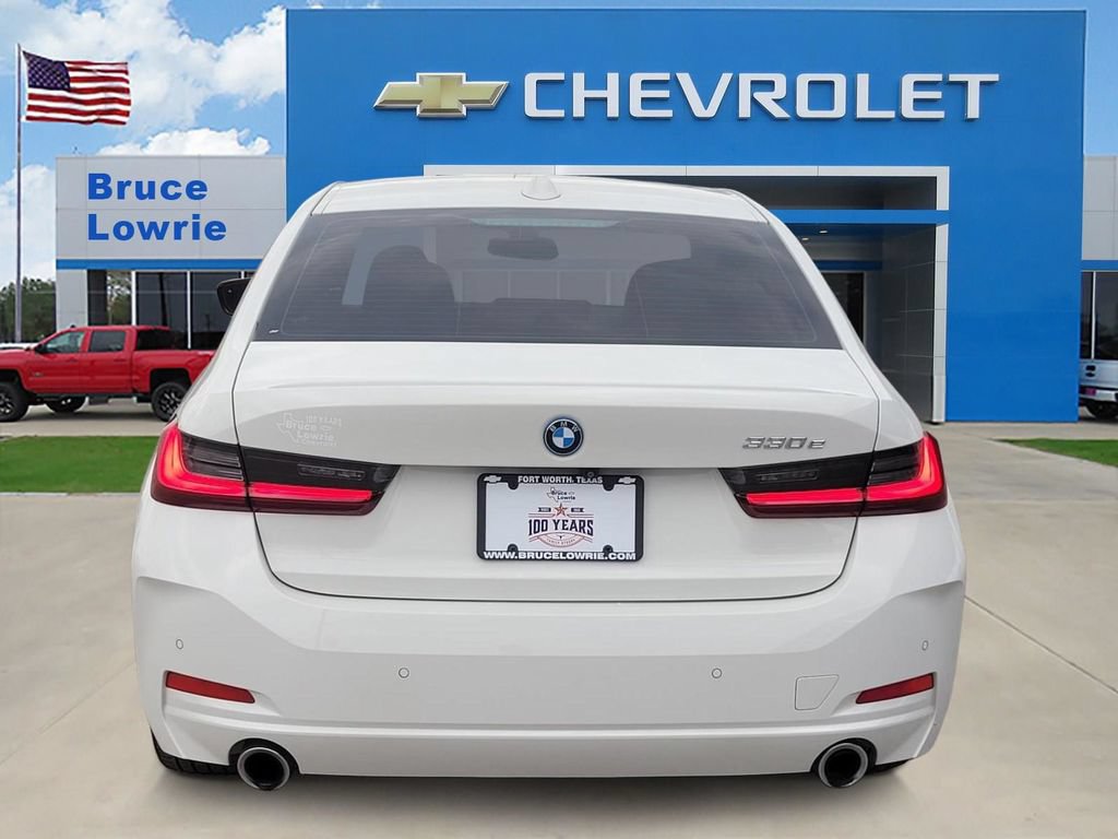 Used 2024 BMW 330e xDrive AWD/4WD image 5