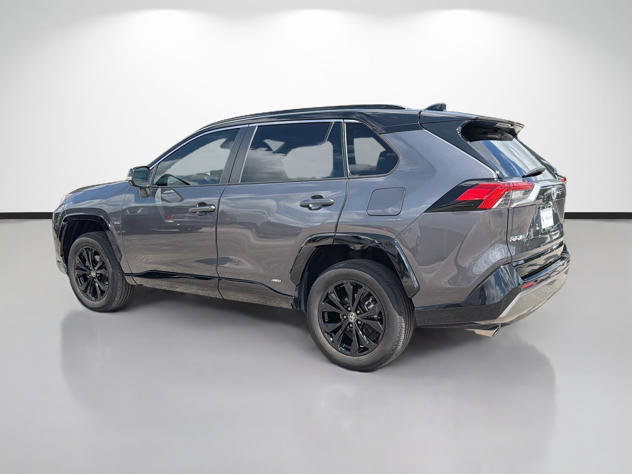 Used 2023 Toyota RAV4 XSE w/ XSE Grade Weather Package AWD/4WD image 5