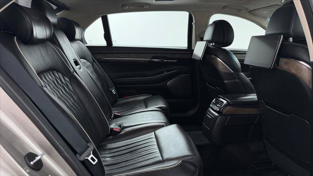 Used 2020 Genesis G90 5.0 Ultimate RWD image 22