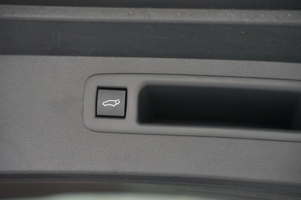 New 2026 Toyota Highlander Platinum AWD/4WD image 39
