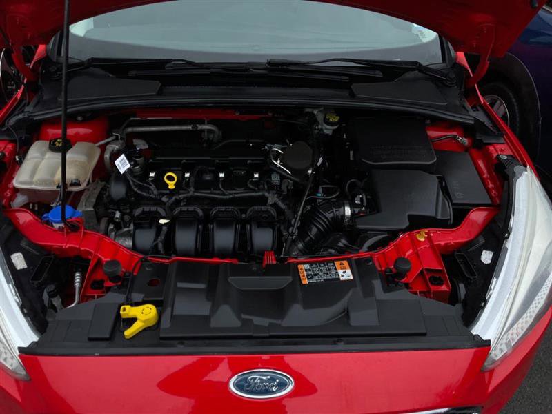 Used 2015 Ford Focus SE image 82