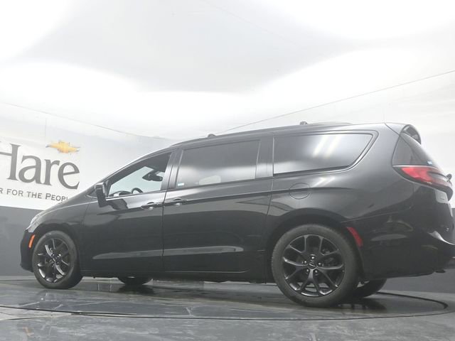 Used 2023 Chrysler Pacifica Touring-L w/ S Appearance Package FWD image 55