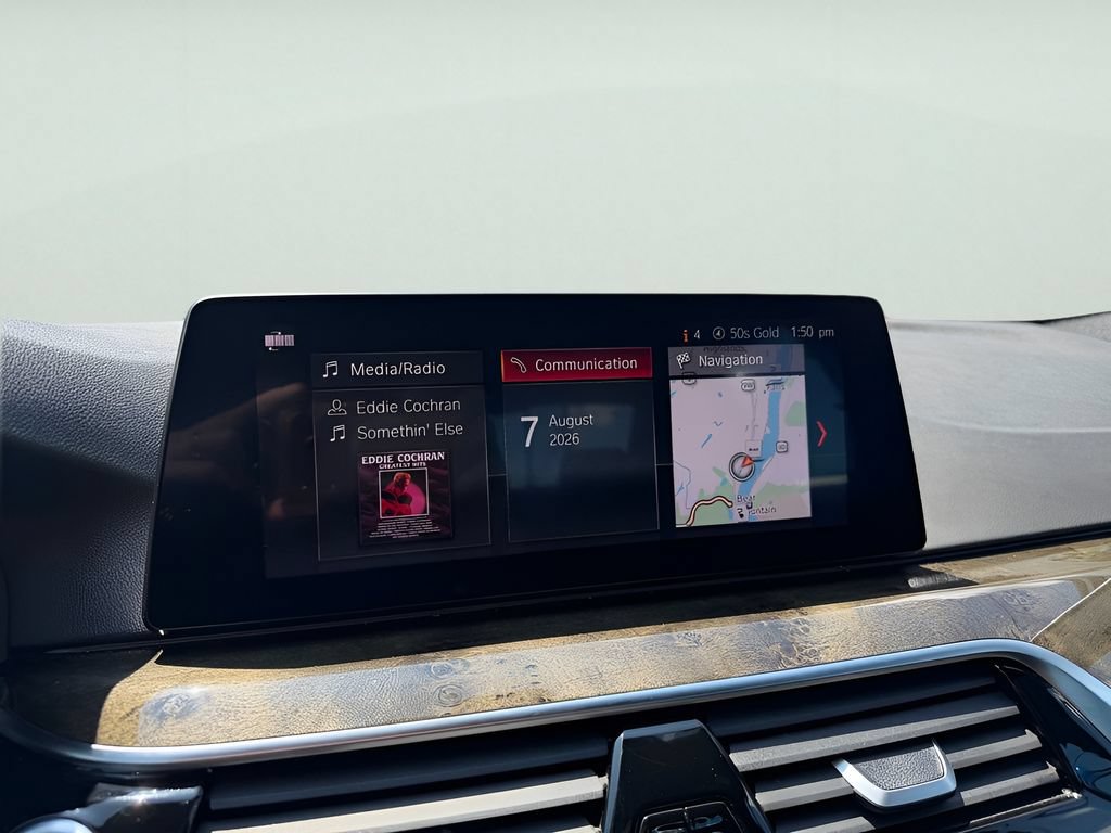 Used 2019 BMW 530e xDrive w/ Convenience Package AWD/4WD image 22