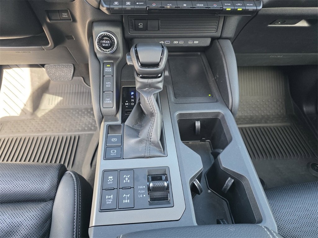 Certified 2024 Toyota Land Cruiser image 28