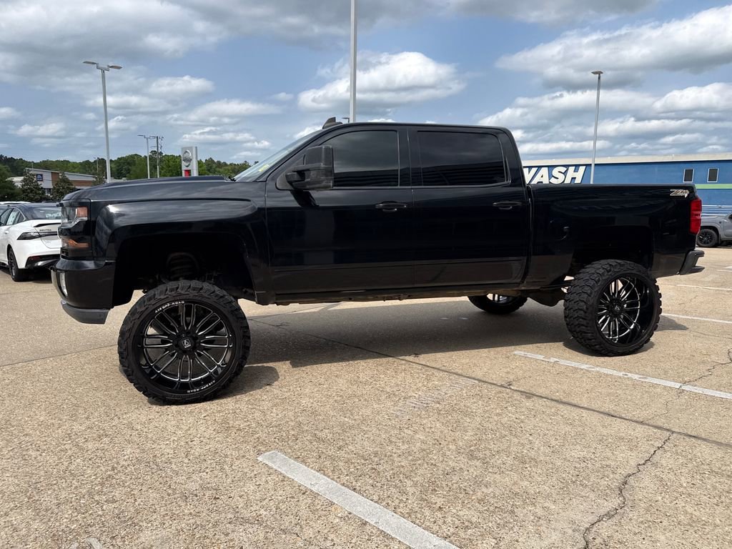 Used 2017 Chevrolet Silverado 1500 LT w/ All Star Edition AWD/4WD image 21
