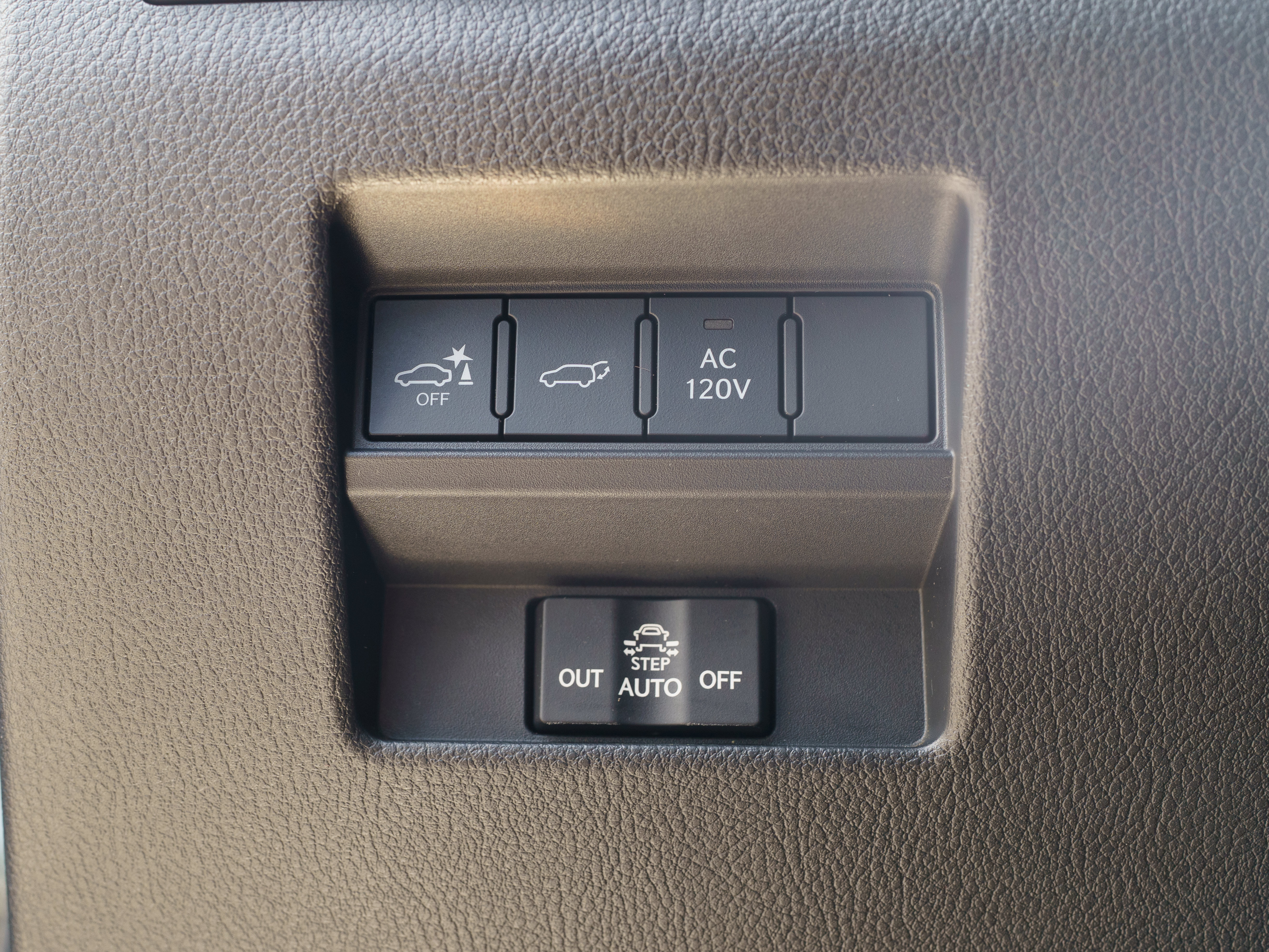 Used 2024 Lexus GX 550 w/ Accessory Package (2T) AWD/4WD image 23