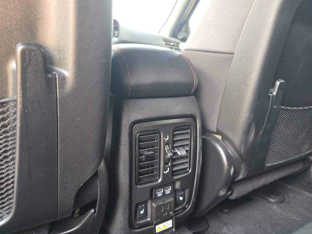 Used 2022 Dodge Durango R/T AWD/4WD image 23