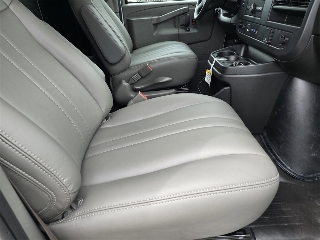 New 2025 Chevrolet Express 2500 w/ Communications Package image 10