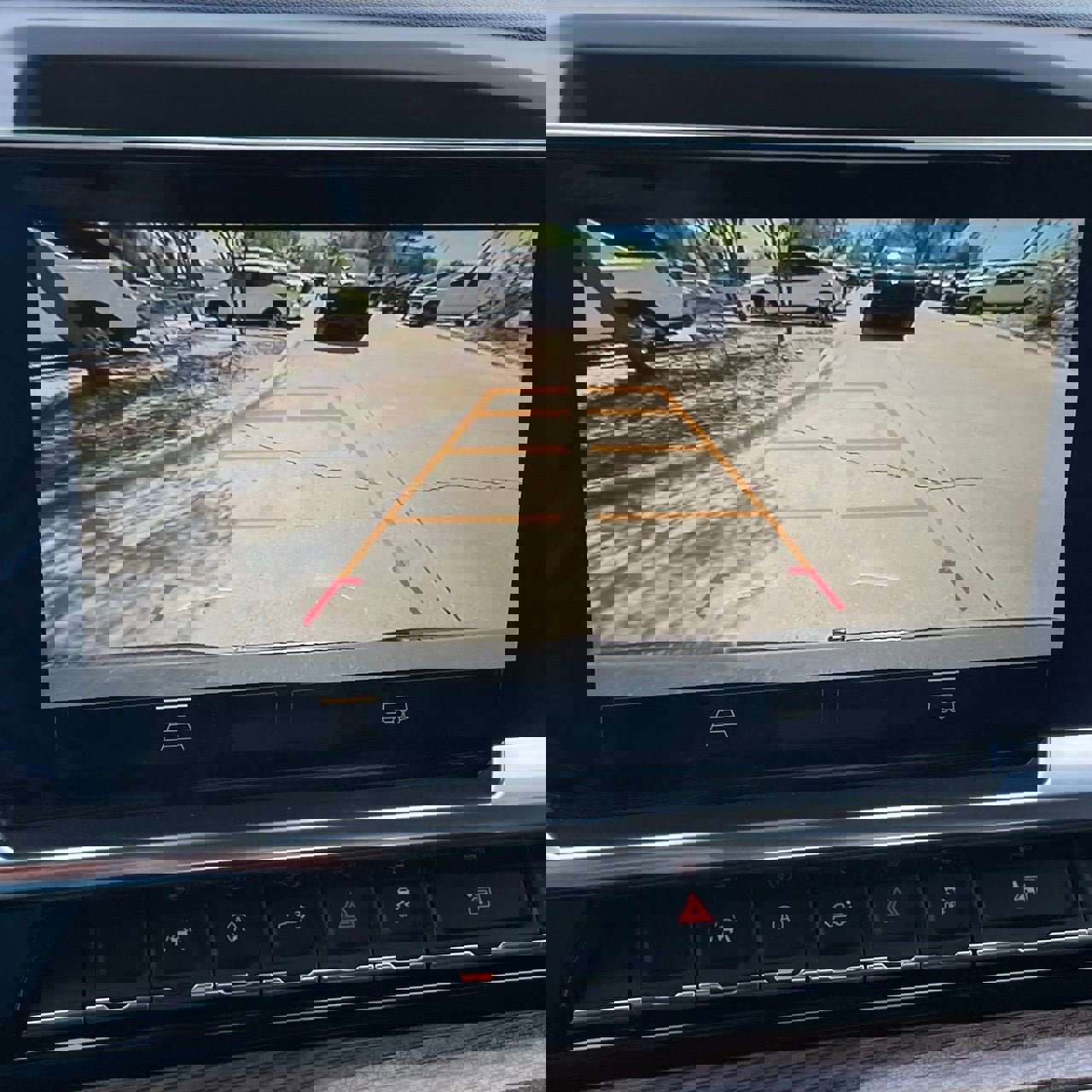 Used 2025 Chevrolet Silverado 1500 LT image 19