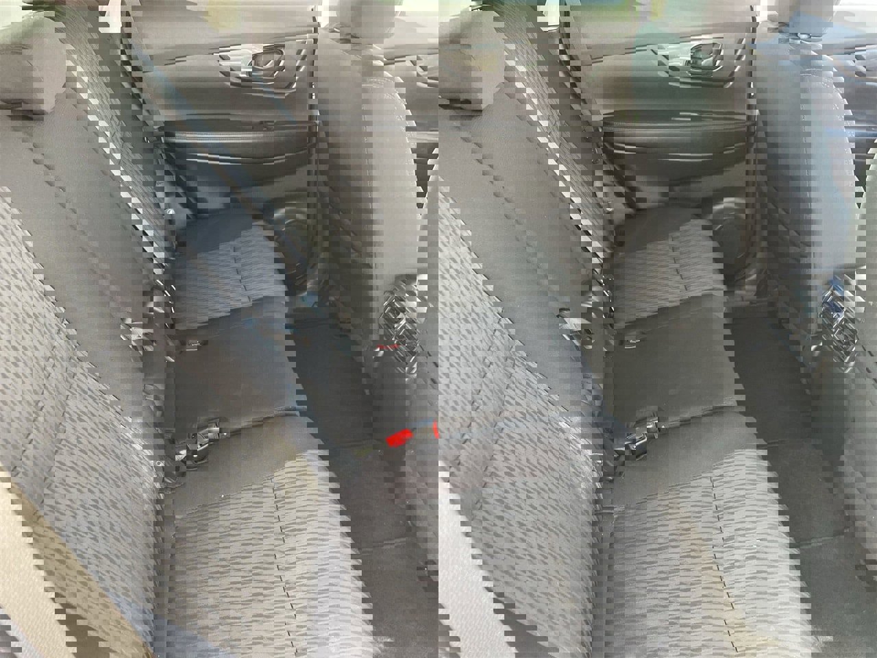 Used 2020 Nissan Rogue S image 12