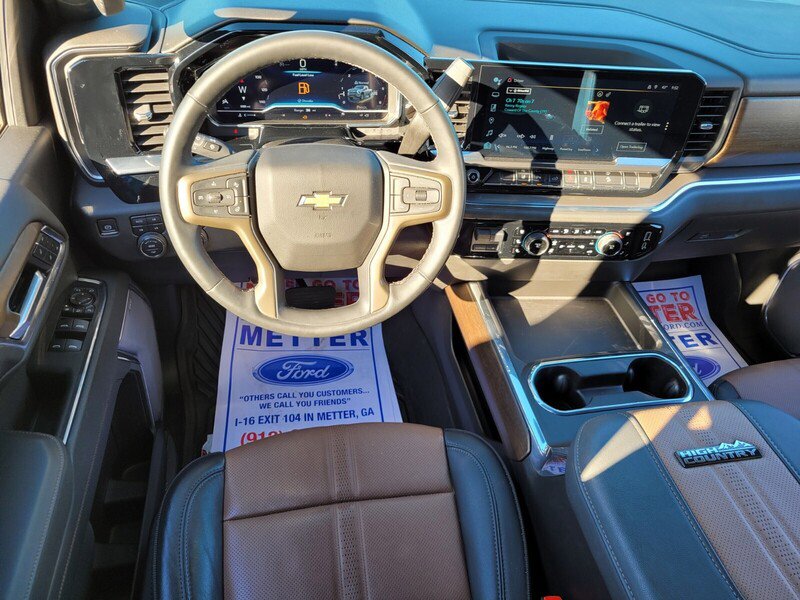 Used 2024 Chevrolet Silverado 2500 High Country w/ Z71 Off-Road Package image 7
