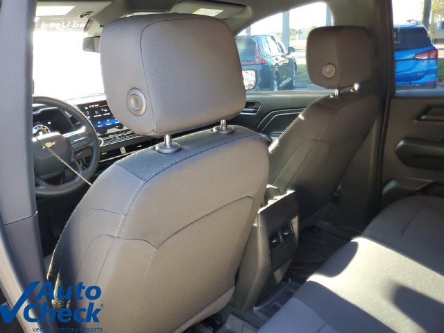 Used 2026 Chevrolet Colorado W/T RWD image 11