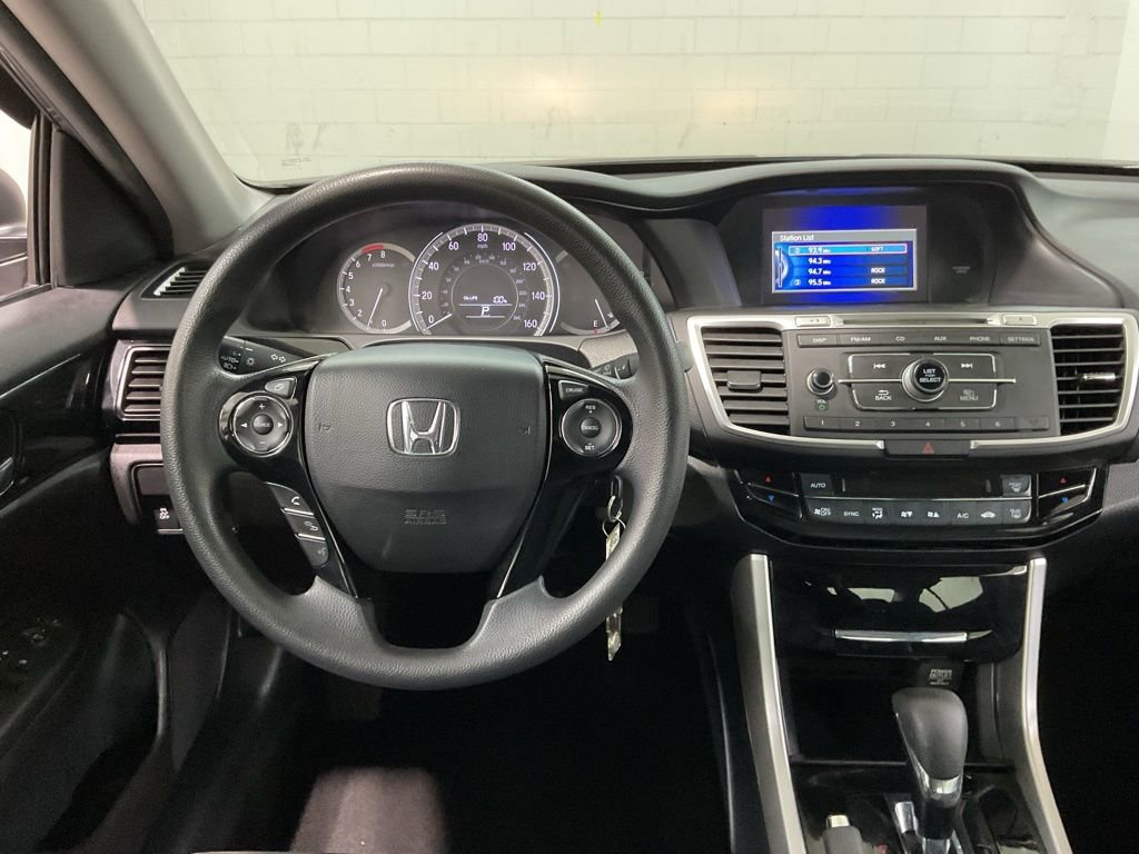 Used 2017 Honda Accord LX image 8