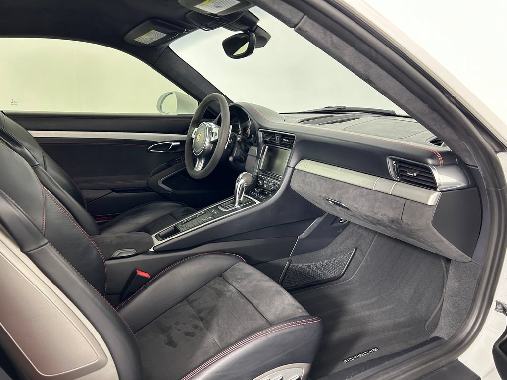 Certified 2015 Porsche 911 GT3 RWD image 22