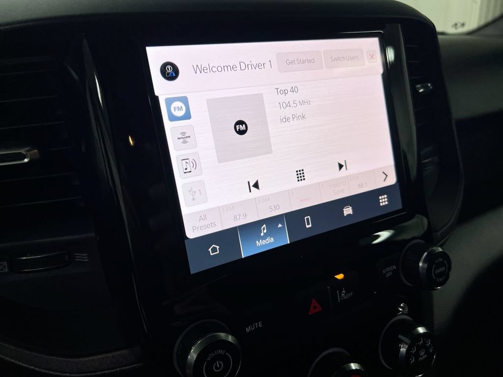 New 2026 RAM 1500 Express AWD/4WD image 14