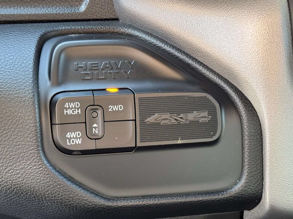 Used 2024 RAM 3500 Big Horn AWD/4WD image 21