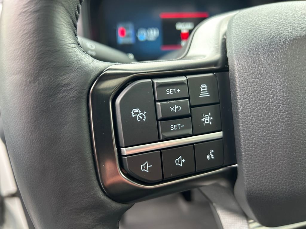 Used 2024 Ford F150 Platinum image 17