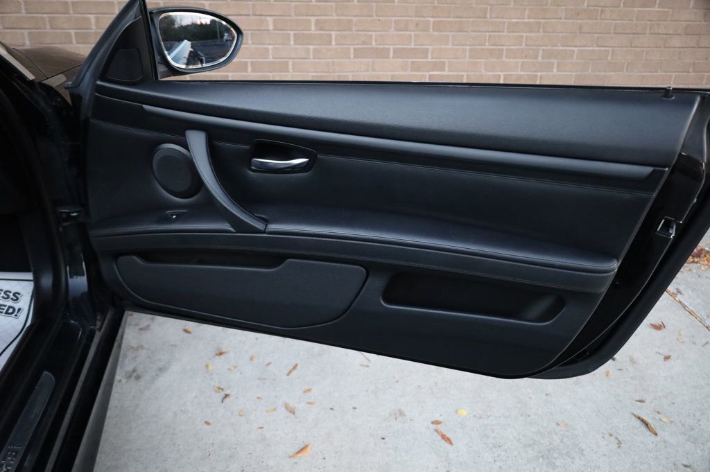 Used 2008 BMW M3 Convertible w/ Technology Pkg image 19