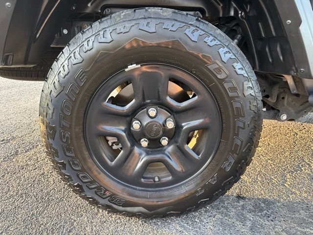 Used 2024 Jeep Gladiator Sport AWD/4WD image 15