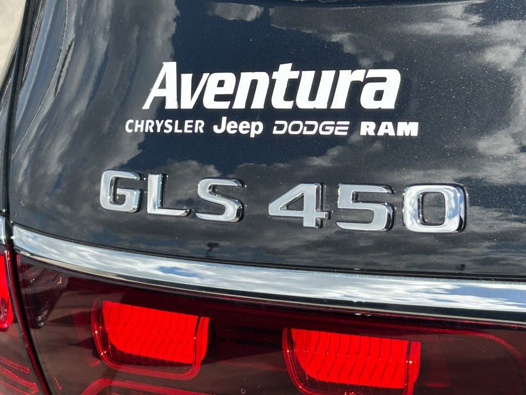 Used 2024 Mercedes-Benz GLS 450 4MATIC w/ AMG Line Exterior image 22