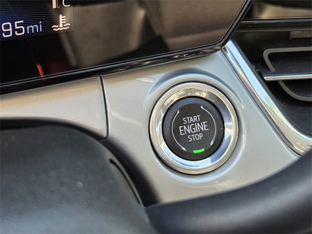 Certified 2025 Chevrolet Trax LT w/ LT Convenience Package image 35