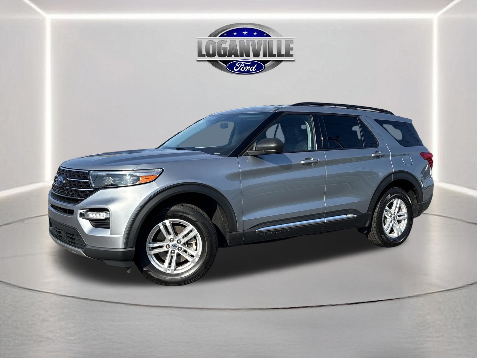 Certified 2022 Ford Explorer XLT w/ Equipment Group 202A