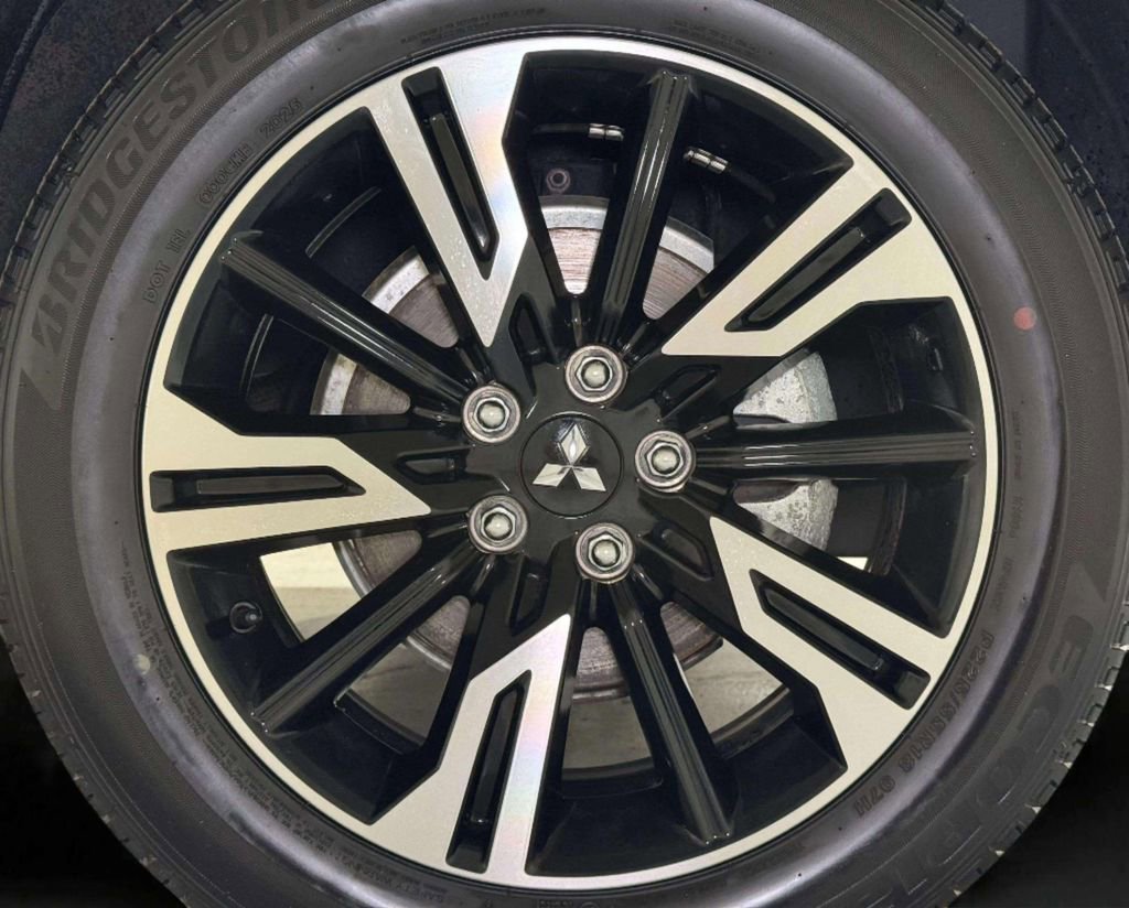 Used 2025 Mitsubishi Eclipse Cross SE image 28