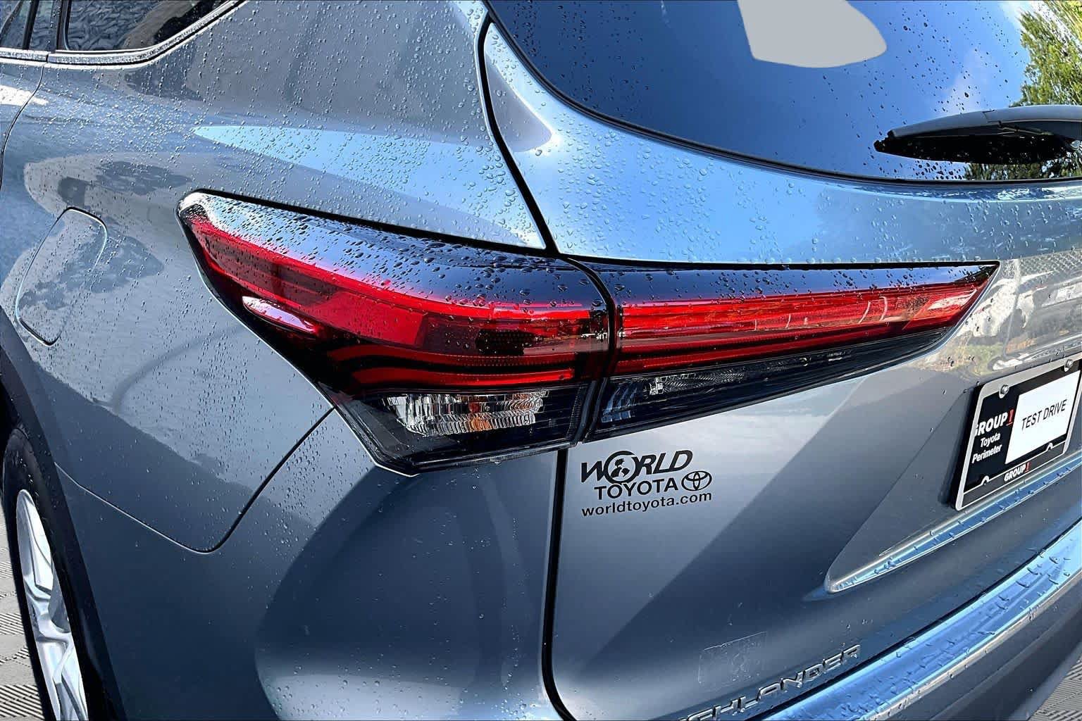 Certified 2020 Toyota Highlander LE FWD image 29