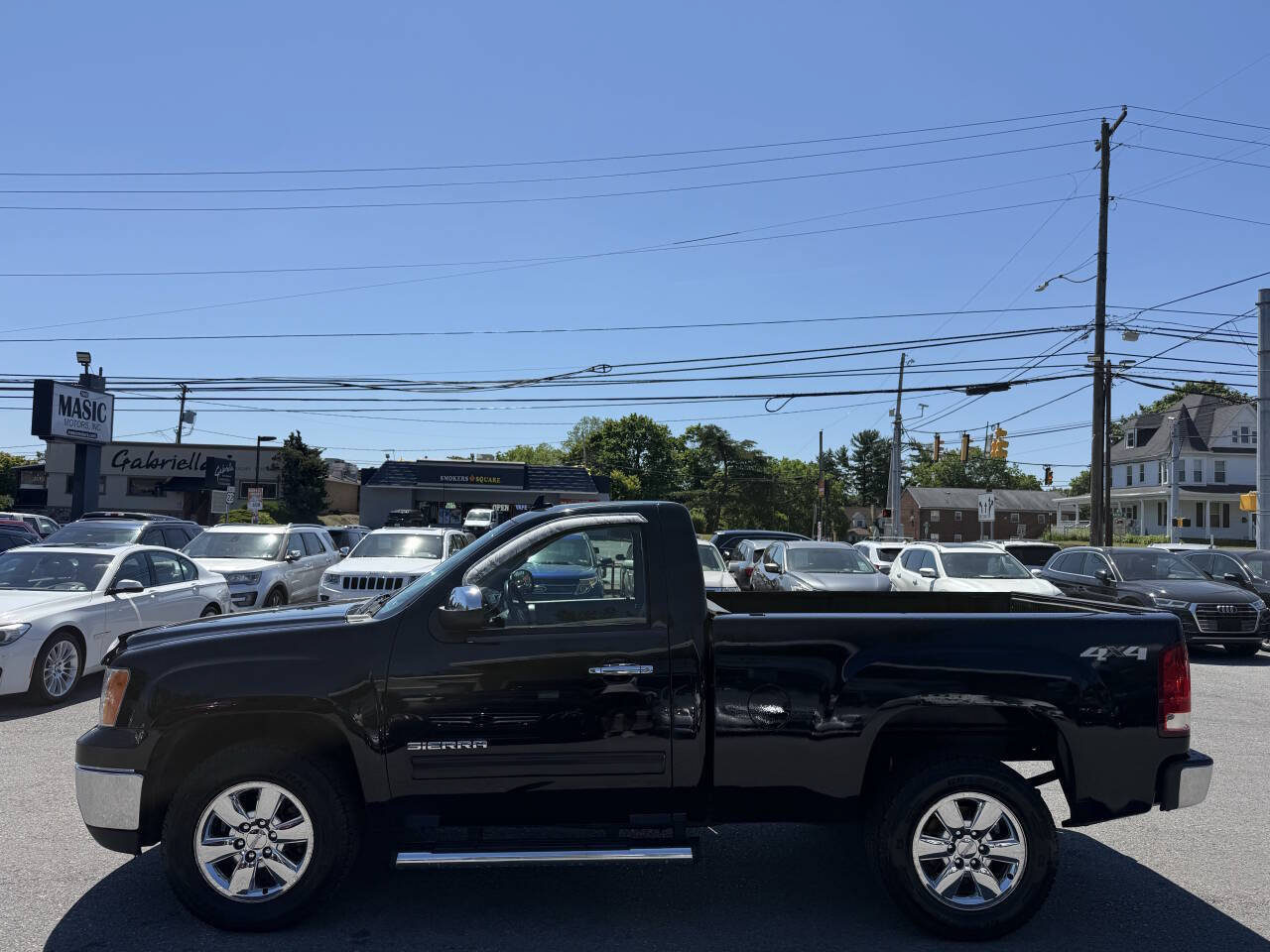 Used 2011 GMC Sierra 1500 SLE w/ Chrome Essentials Package AWD/4WD image 5