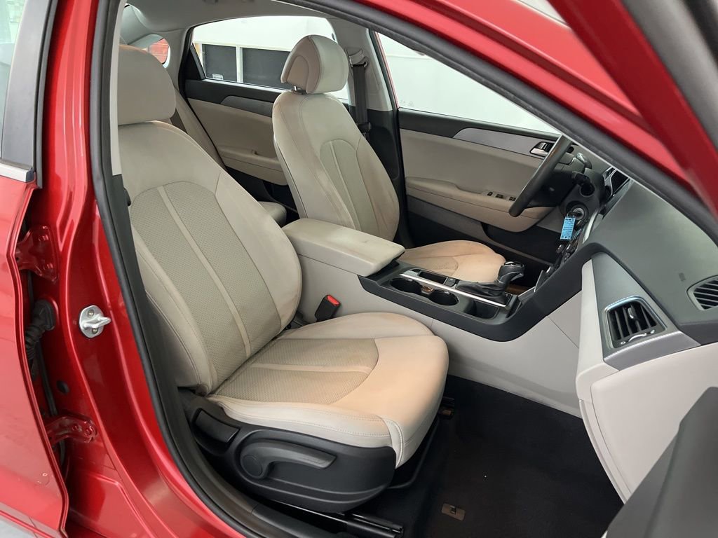 Used 2017 Hyundai Sonata SE w/ Cargo Package FWD image 20