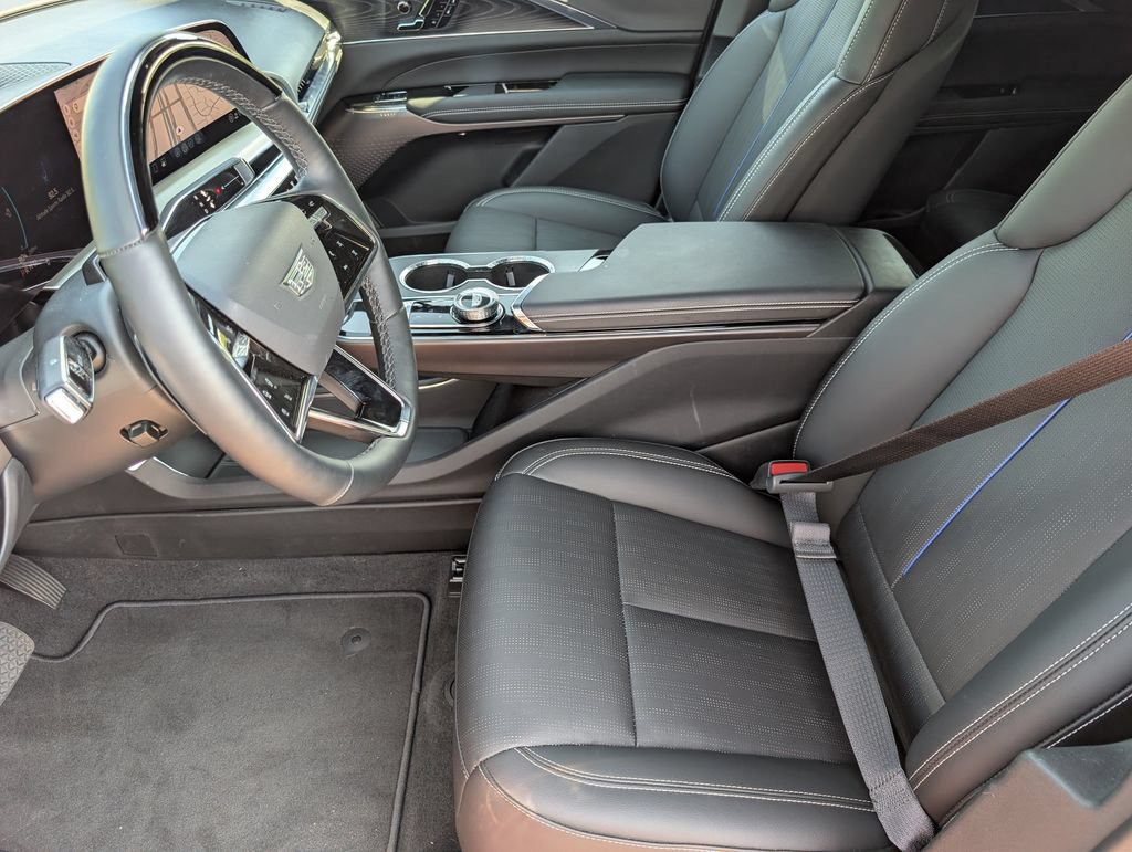 New 2026 Cadillac Lyriq Sport AWD/4WD image 11