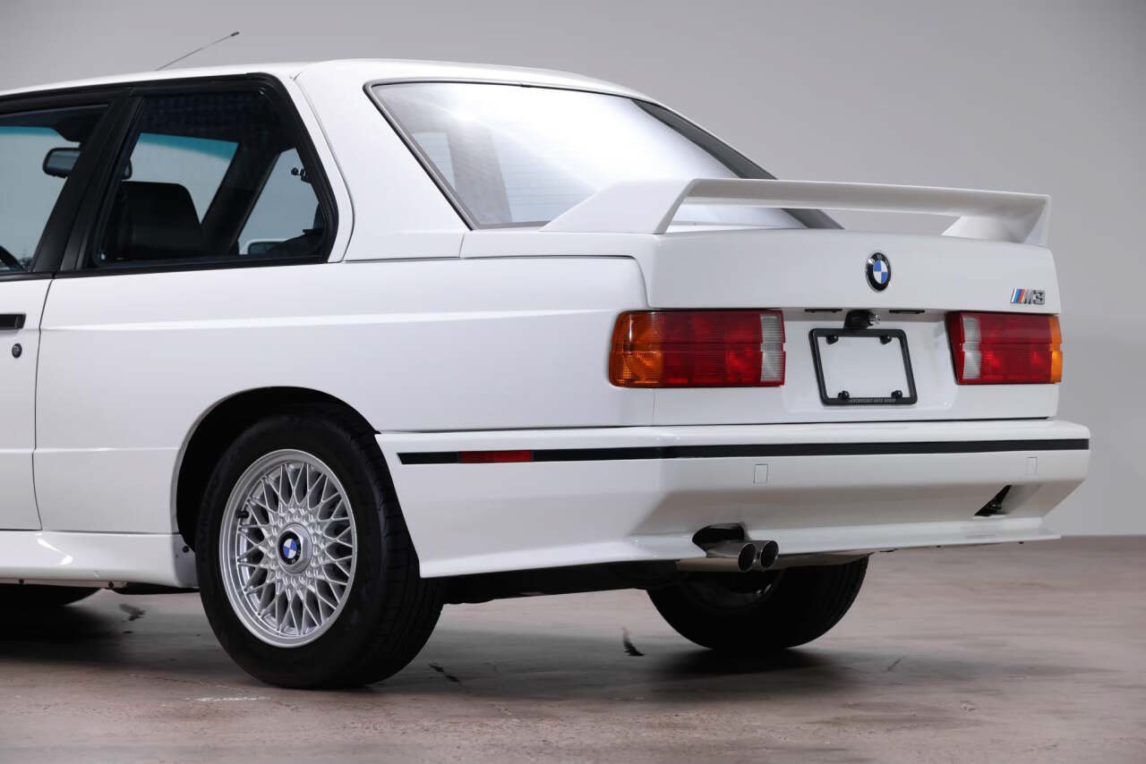 Used 1988 BMW M3 Coupe RWD image 18