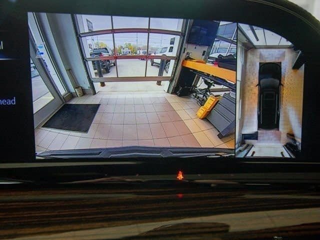 Certified 2023 Cadillac Escalade Premium Luxury image 23